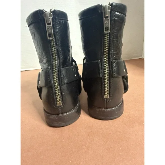 FRYE PHILLIP BLACK Leather Harness Back Zip Short Boots 6.5 Biker Boho Chic moto - Picture 5 of 16